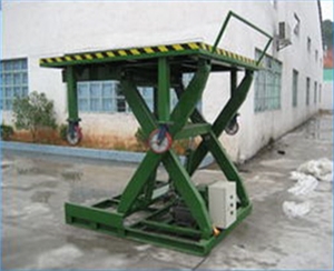 高空作業(yè)車
